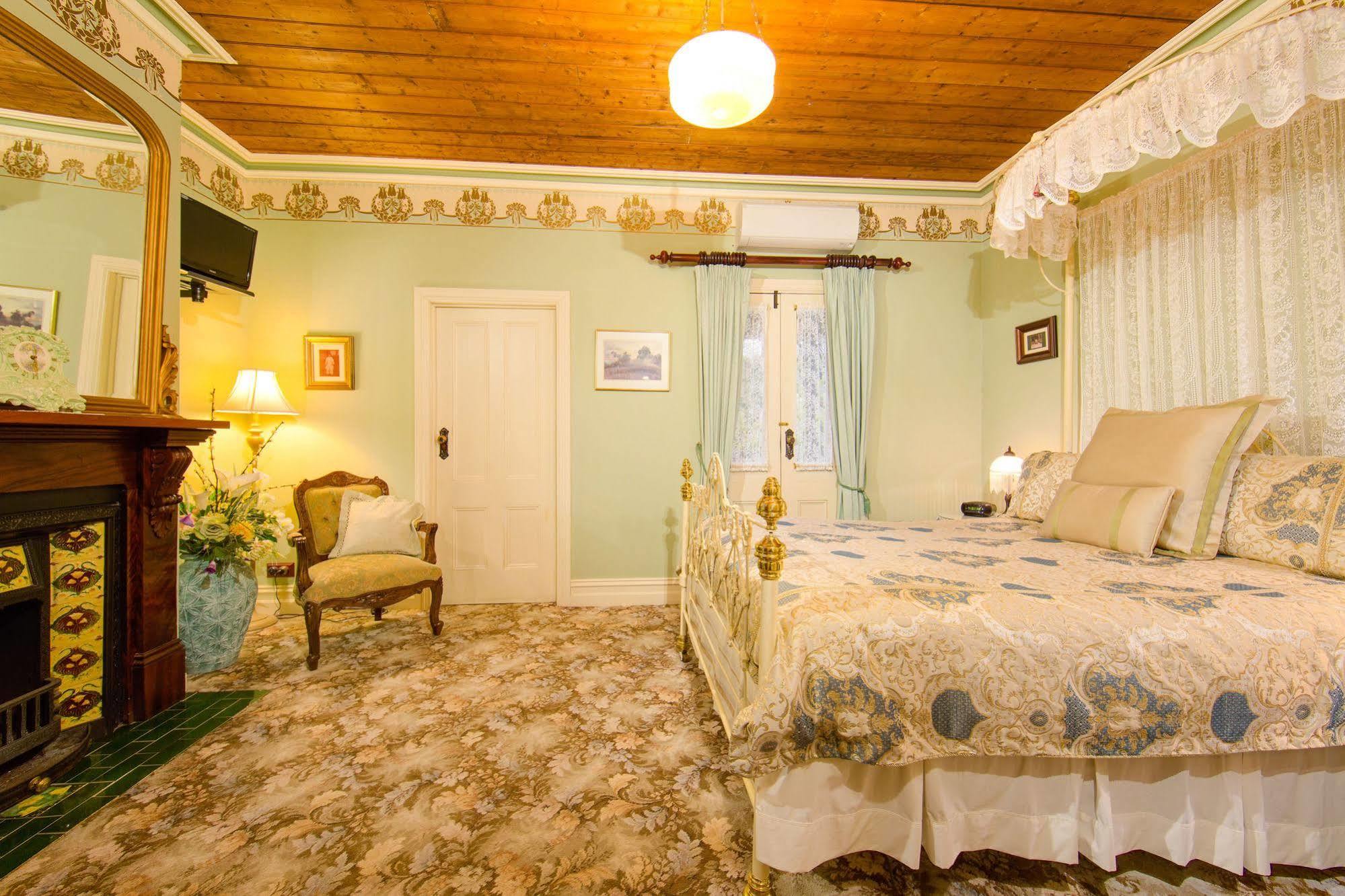 Barnsley House Bed And Breakfast Beechworth Exterior foto