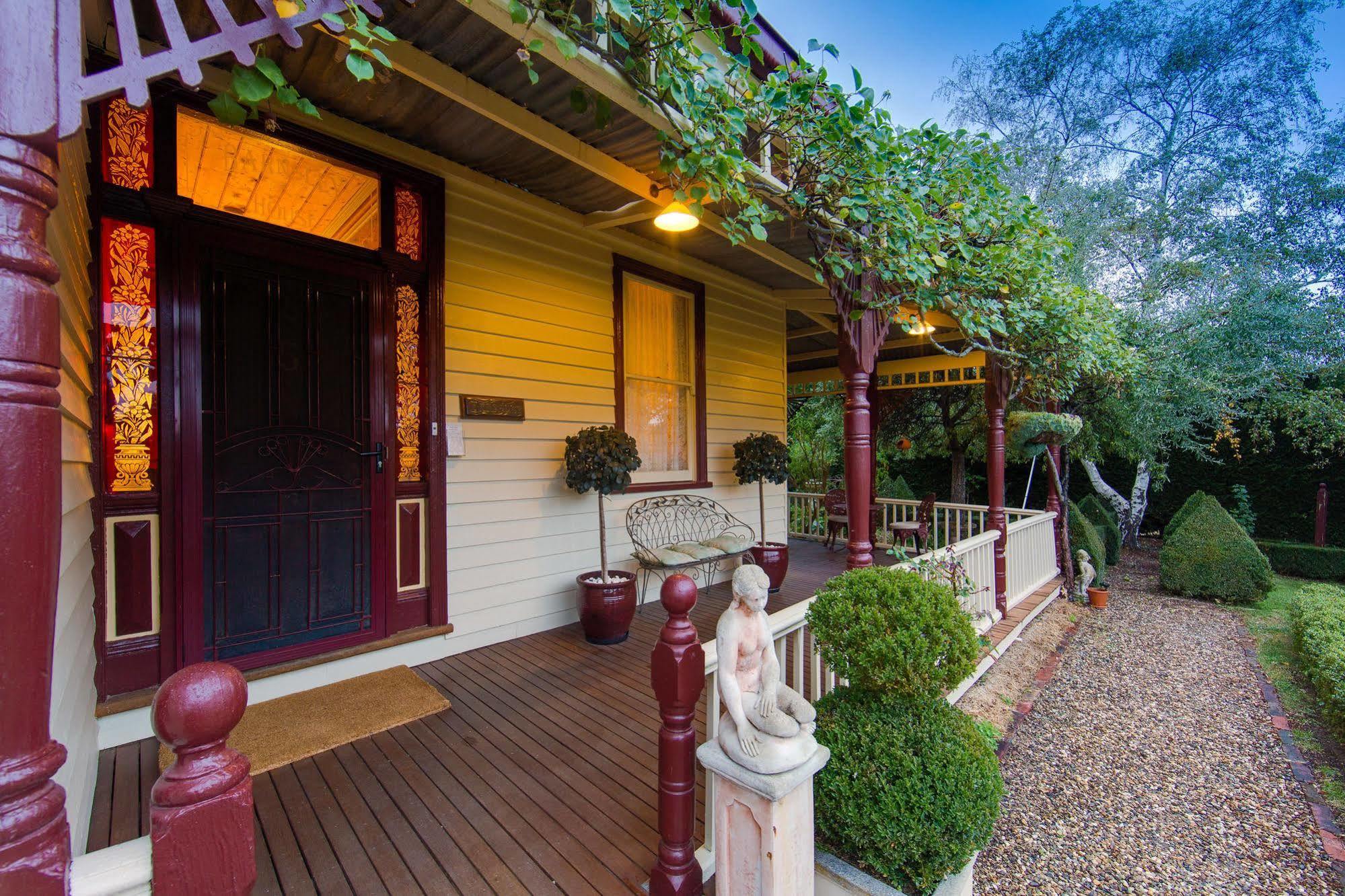 Barnsley House Bed And Breakfast Beechworth Exterior foto